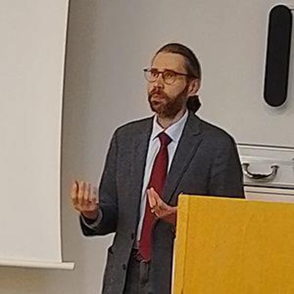 Dr. Florian Gernot Stickler 